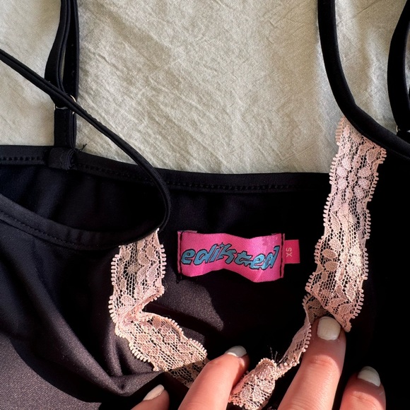 Women’s going out top - Picture 3 of 3